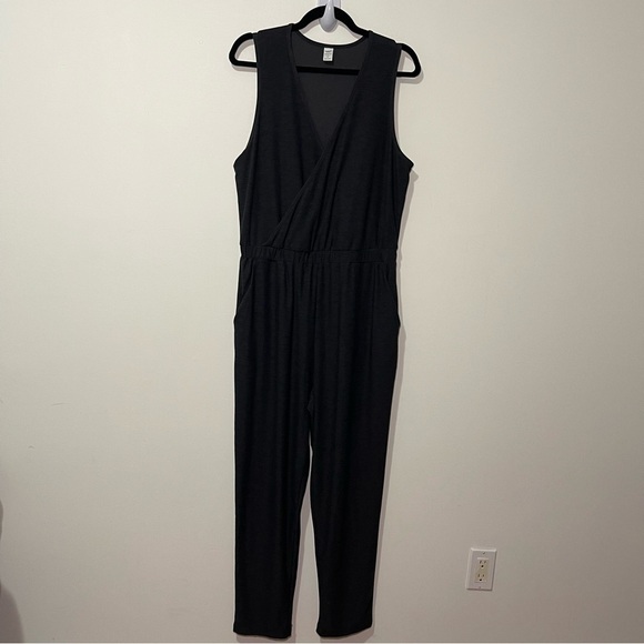 Old Navy Active Breathe ON Sleeveless heathered Black Loungewear Jumpsuit Size L - Picture 2 of 7